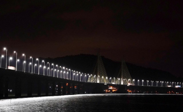 CCR inicia testes na iluminação cênica da Ponte Anita Garibaldi
