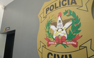 Na Amurel, um preso por abusar da enteada