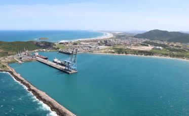 Novidade no tráfego no porto de Imbituba