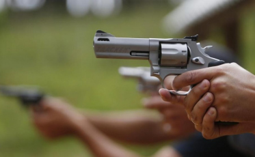 Projeto que amplia posse de arma no campo é sancionado