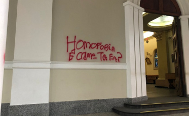 Veja locais pichados em protesto contra Salvaro (FOTOS)