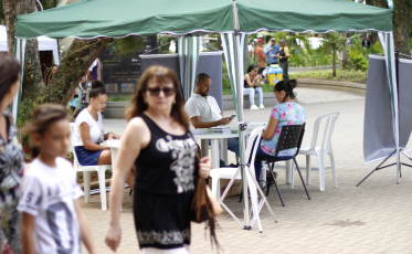 Procon de Criciúma atende em horário especial na Praça Nereu Ramos
