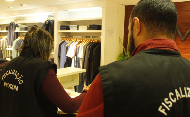 Procon orienta sobre compras na Black Friday