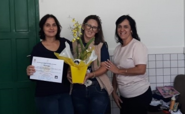 Professora de Forquilhinha recebe homenagem da UFSC
