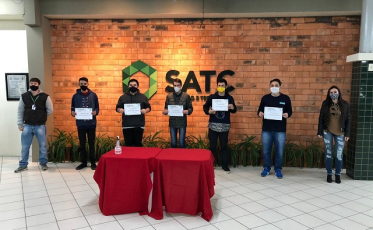 Projeto Inova.Dev forma alunos de escolas públicas numa parceria com a indústria 