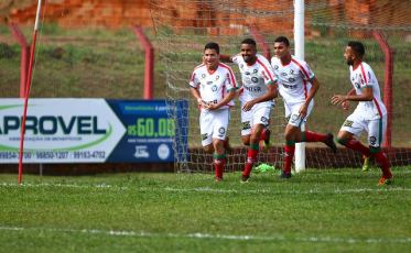 Próspera goleia o Curitibanos