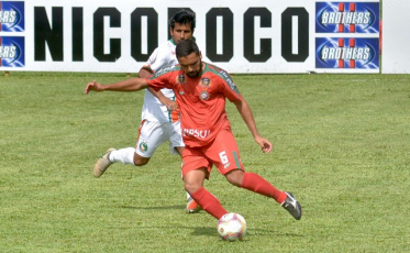 Em jogo de golaços, Próspera perde em casa e adia acesso