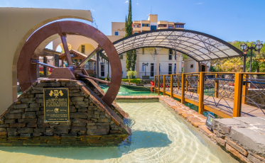 Brigadistas vão à praça orientar sobre distanciamento e máscaras
