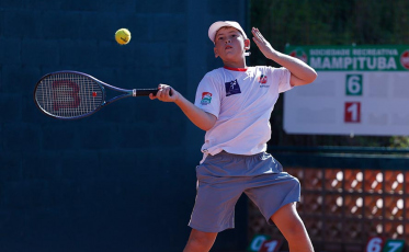 Banana Bowl reúne tenistas de 30 países no Mampituba