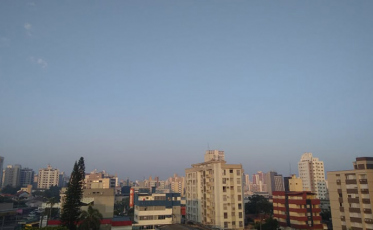 Abril começa com tempo bom 