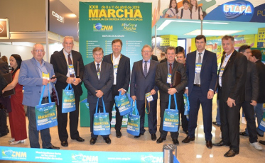 Prefeitos cobram Pacto Federativo