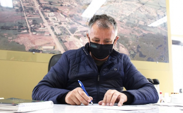 Dimas Kammer encaminha a conclusão do mandato com obras e realizações