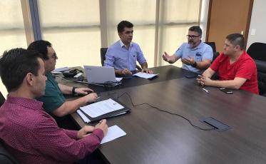 Projeto de regularização do Uber fica para 2019