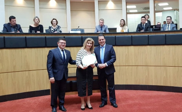 Unesc recebe prêmio Destaque SC 2019 na Alesc