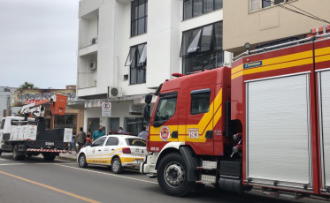 Bombeiros combatem princípio de incêndio na DTT