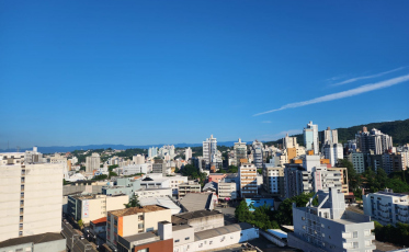((Áudio)) Com máximas de até 39°C, calor segue intenso em Criciúma e região