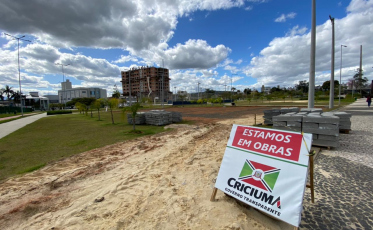 Parques Altair Guidi e dos Imigrantes recebem novas quadras de beach tennis, vôlei e futevôlei