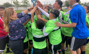 Içara: Escola Quintino Folhiarini Dajori é a campeã do Moleque Bom de Bola
