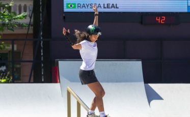 Rayssa Leal se garante na decisão da etapa do Circuito Mundial