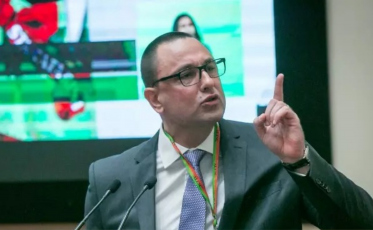 “Vamos virar um puxadinho da Baixada Fluminense?”, questiona pré-candidato ao Governo do SC