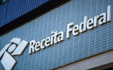 Com salários até R$ 21 mil, Receita Federal abre concurso público com quase 700 vagas