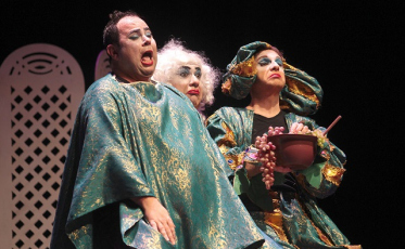 Tem Reencarnashow no Elias Angeloni