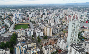 Contribuintes podem aproveitar descontos do Refis até 18 de dezembro em Criciúma