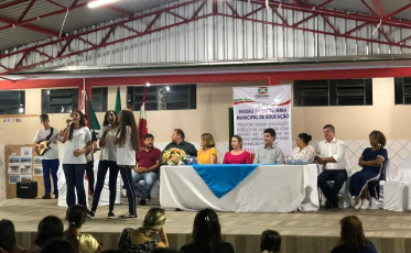Reforma parcial de escola é inaugurada em Criciúma