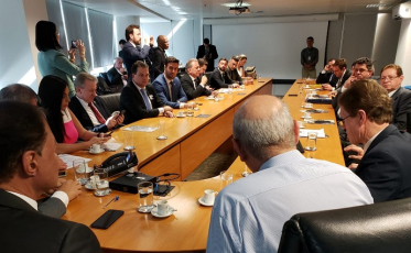 Deputados ficam indignados com o edital dos pedágios