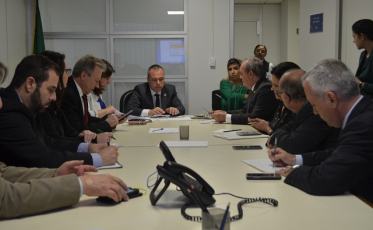 Lideranças levantam preocupação com o futuro do Mais Médicos