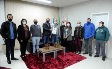 Ricardo Guidi oficializa mais de R$ 1 milhão em emendas para a AMESC