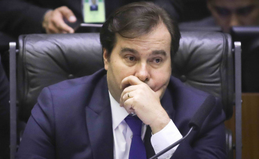 Fake: Rodrigo Maia nega que esteja com coronavírus