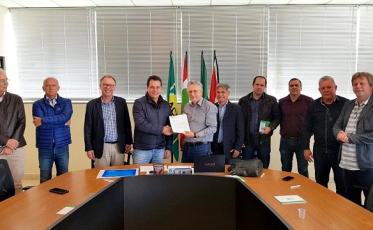 Forcri apresenta demandas ao deputado Minotto