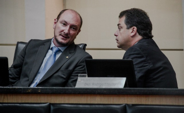 Deputados requerem a criação de seis frentes parlamentares