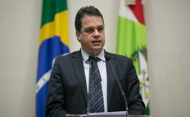 Deputado Minotto comemora edital para conclusão da SC-442
