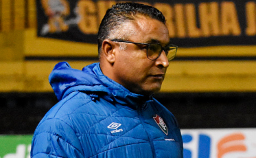 Roger Machado elogia atuação do Tigre, mas coloca confronto em aberto