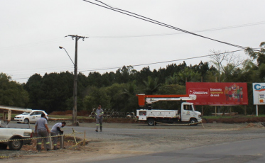 Obra em rótula depende de concessionária de energia