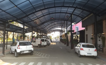 Estacionar na Rua Coberta passa a ser proibido em Nova Veneza