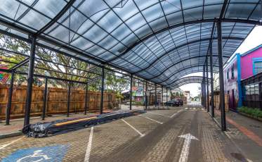 Últimos detalhes para inaugurar a Rua Coberta