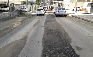 Prefeitura pede suspensão de obras pela Casan