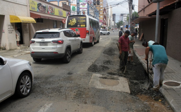 Rua Hercílio Luz em reparos