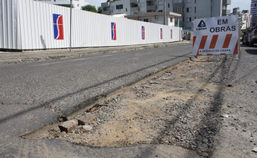 Tem obras de esgoto no Centro