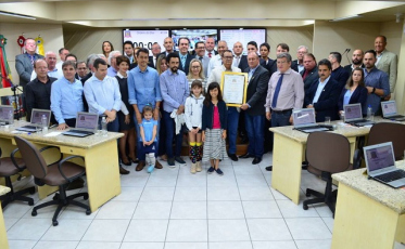 Rubens Angelotti é homenageado na Câmara de Veradores 