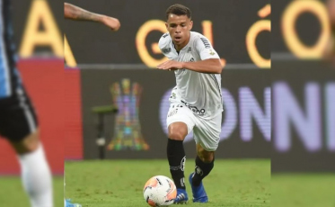 Aos 23 anos, Sandry perdeu 120 jogos por lesão e jogou final de Libertadores