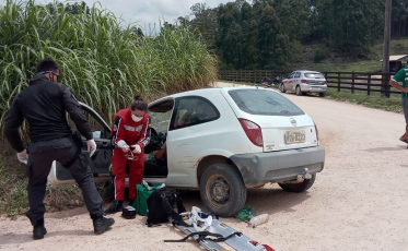 Helicóptero do Saer/Sarasul auxilia no transporte de vítima de acidente grave