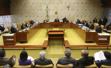 STF suspende julgamento da prisão em segunda instância