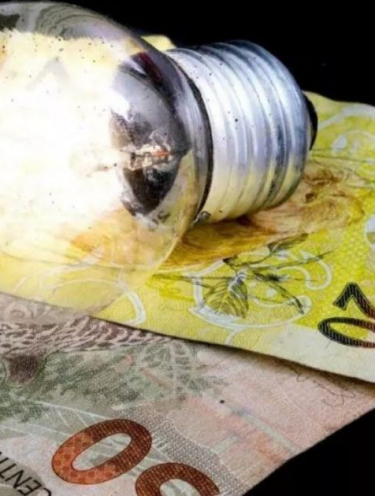 Bandeira amarela volta e deixa conta de luz mais cara em maio