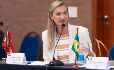 CEE/SC está sob nova direção e visa focar em políticas educacionais