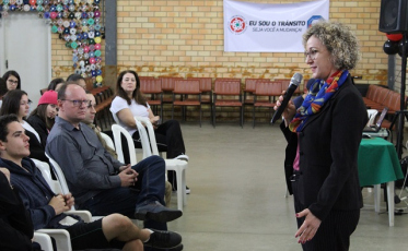 Desfile e palestra abrem Semana do Trânsito em Içara