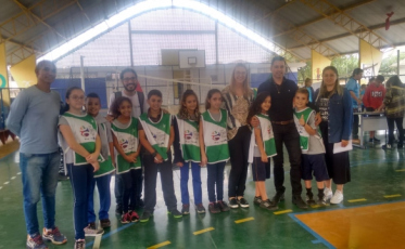 Escola de Morro da Fumaça recebe Festival Regional de Xadrez